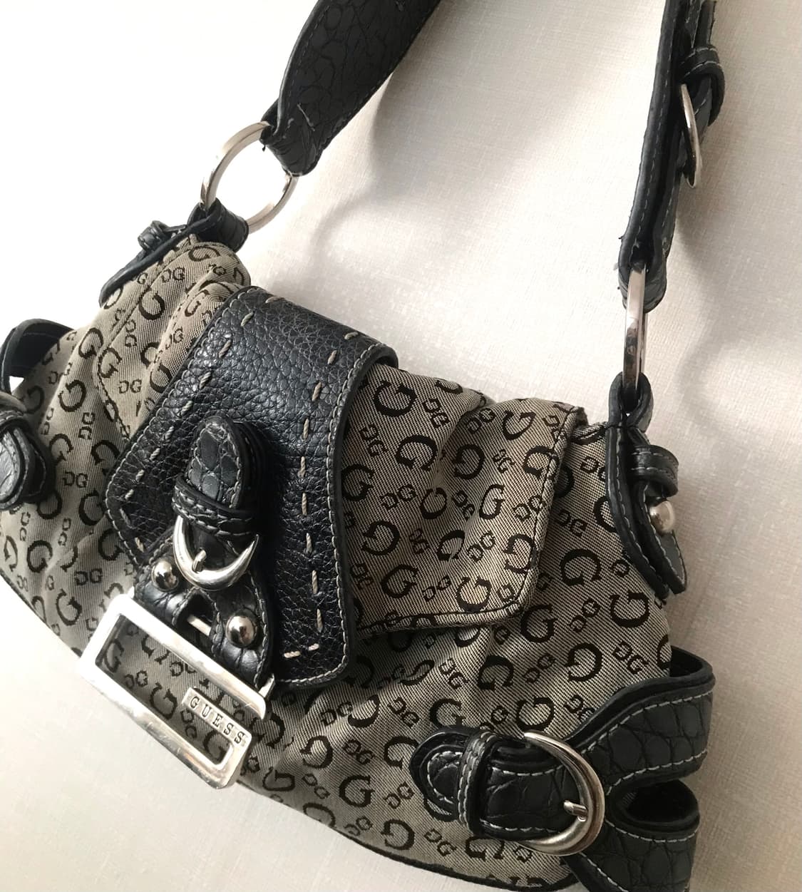 Guess vintage shoulder bag 게스 빈티지 숄더백 상품이미지3