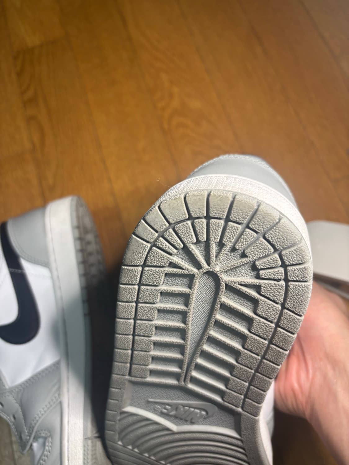 조던1 미드 그레이 상품이미지6