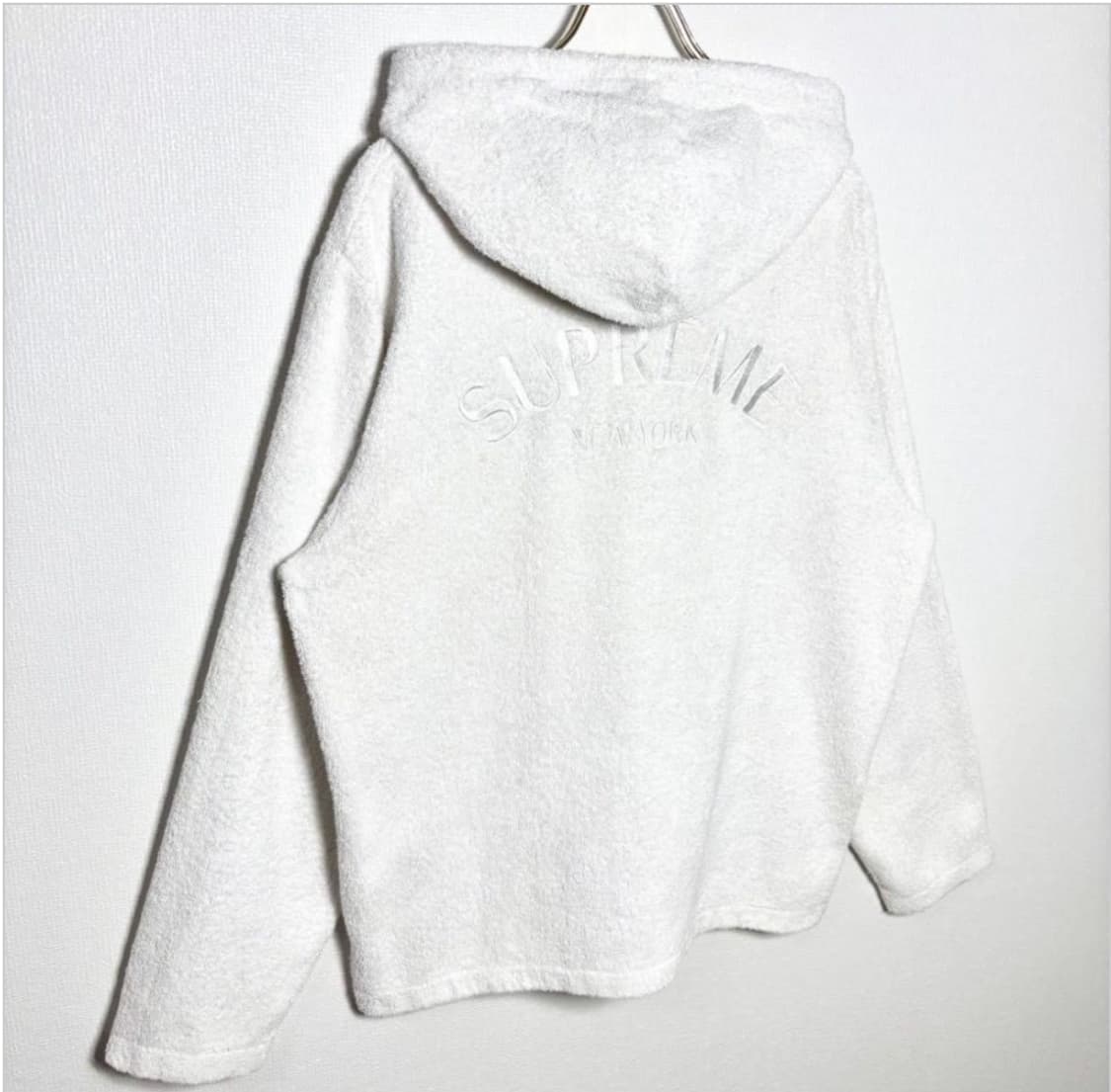 슈프림 자수 로고 화이트타올 후드집업 상품이미지2