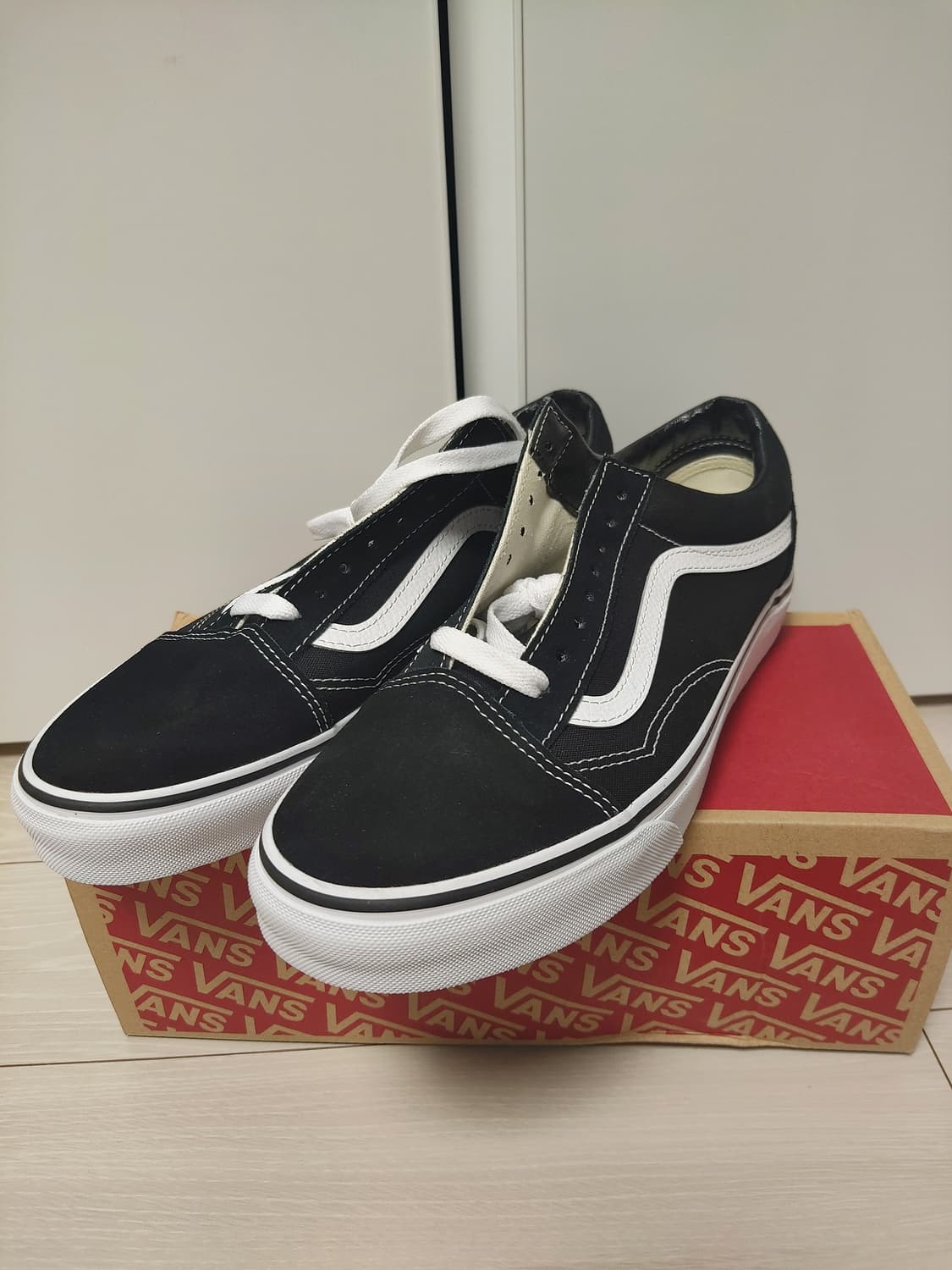 새상품 반스 올드스쿨 270 상품이미지1