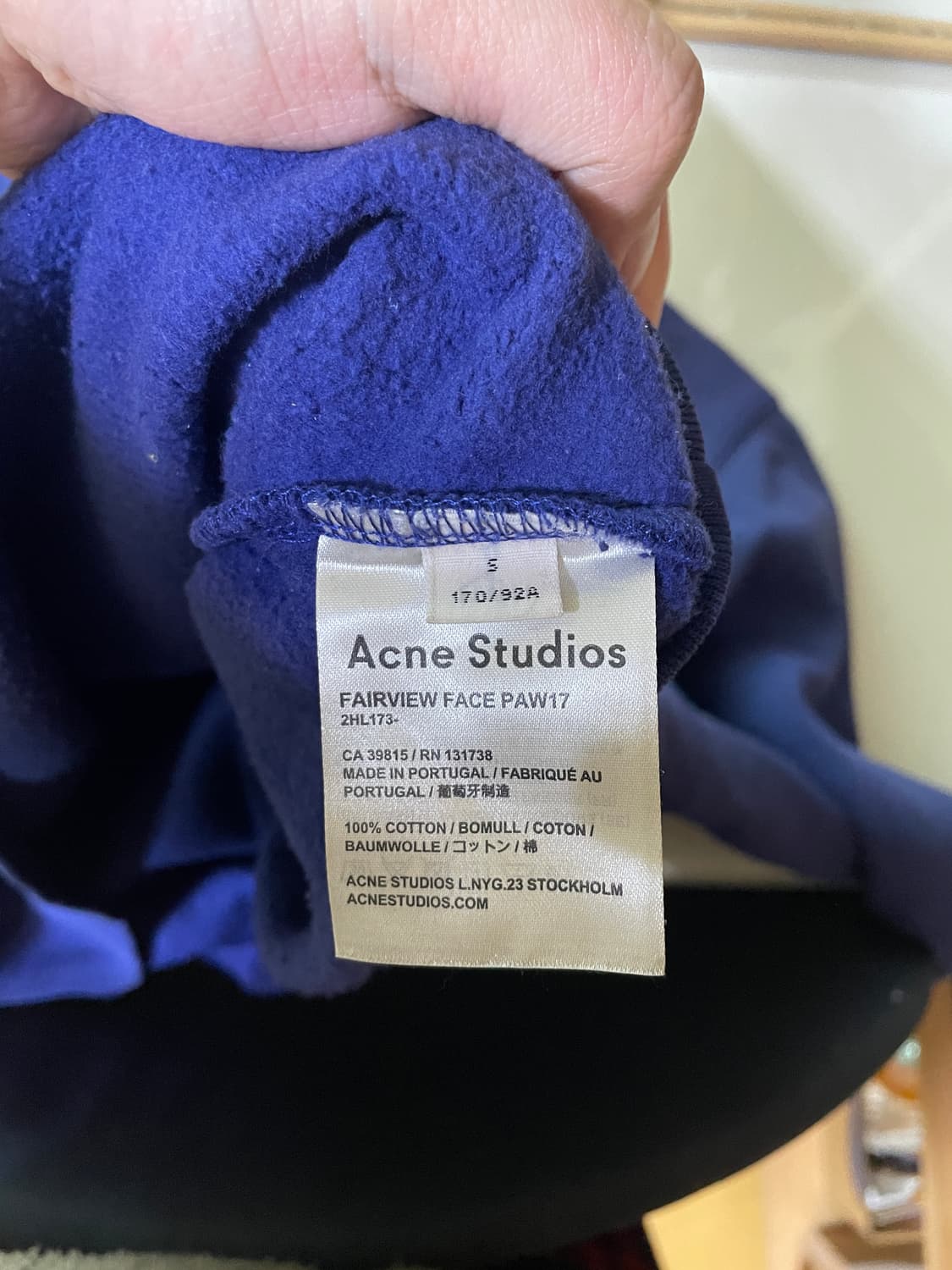 아크네 스튜디오 맨투맨 로얄블루 상품이미지3