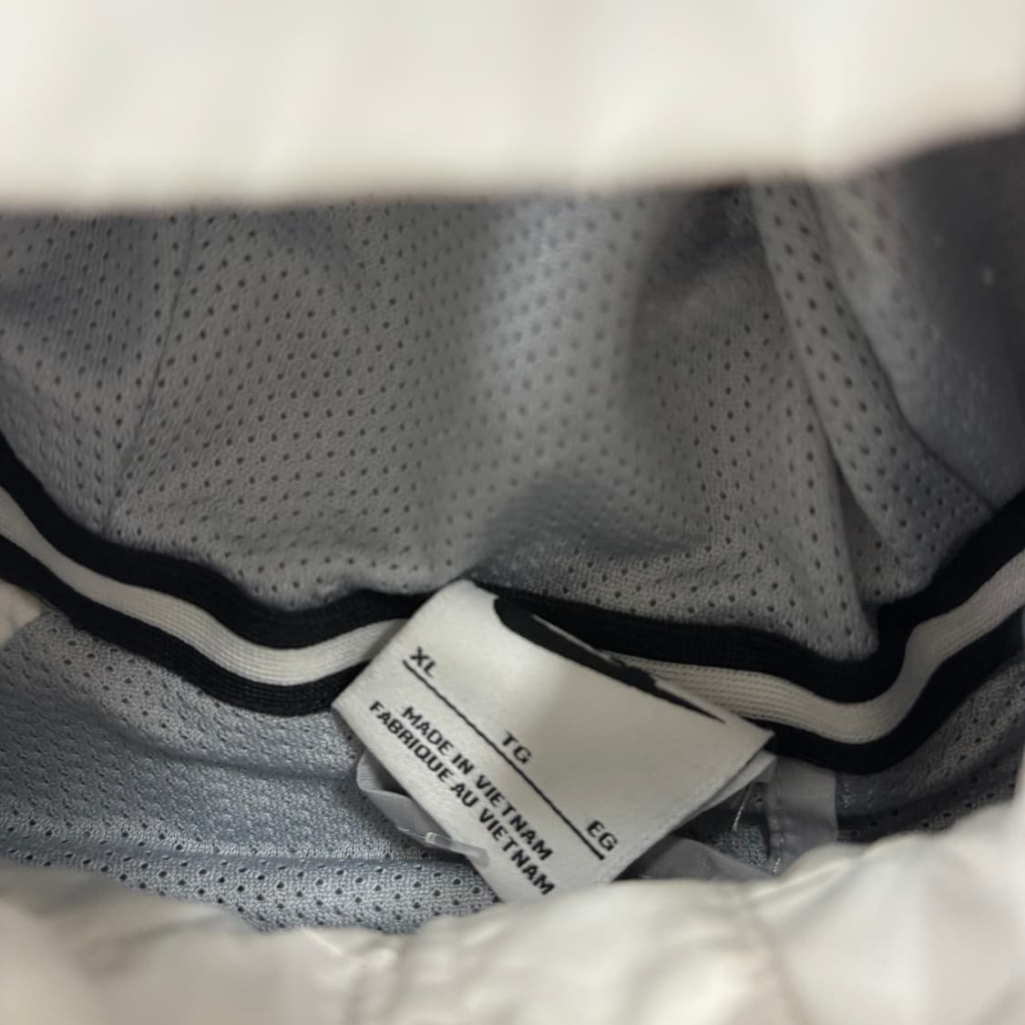 나이키 퓨추라 배색 윈드러너 상품이미지3