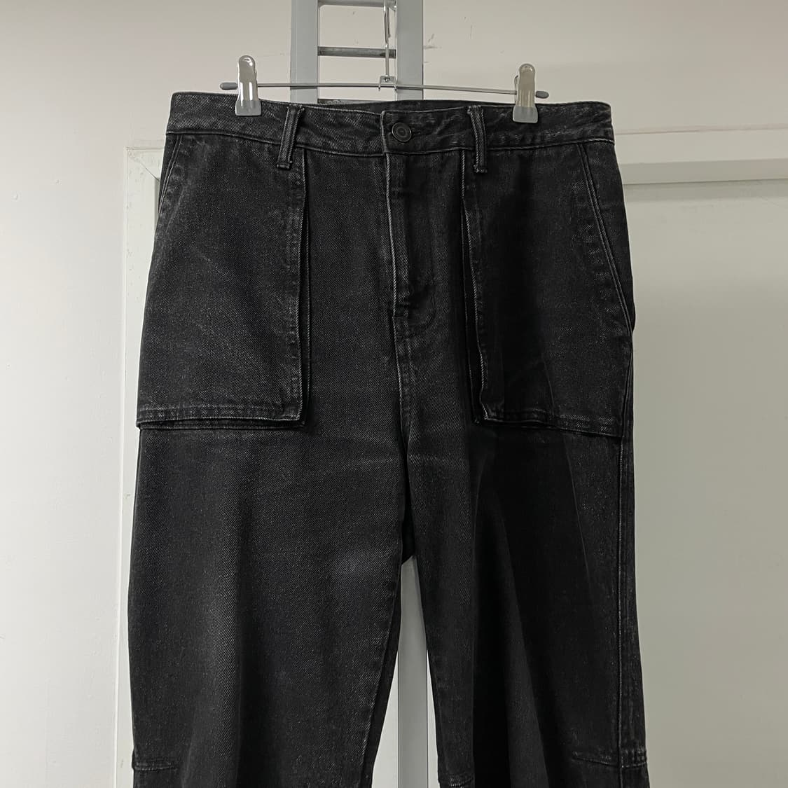 2023 준지 흑청 멀티 포켓 데님 팬츠 44 상품이미지2