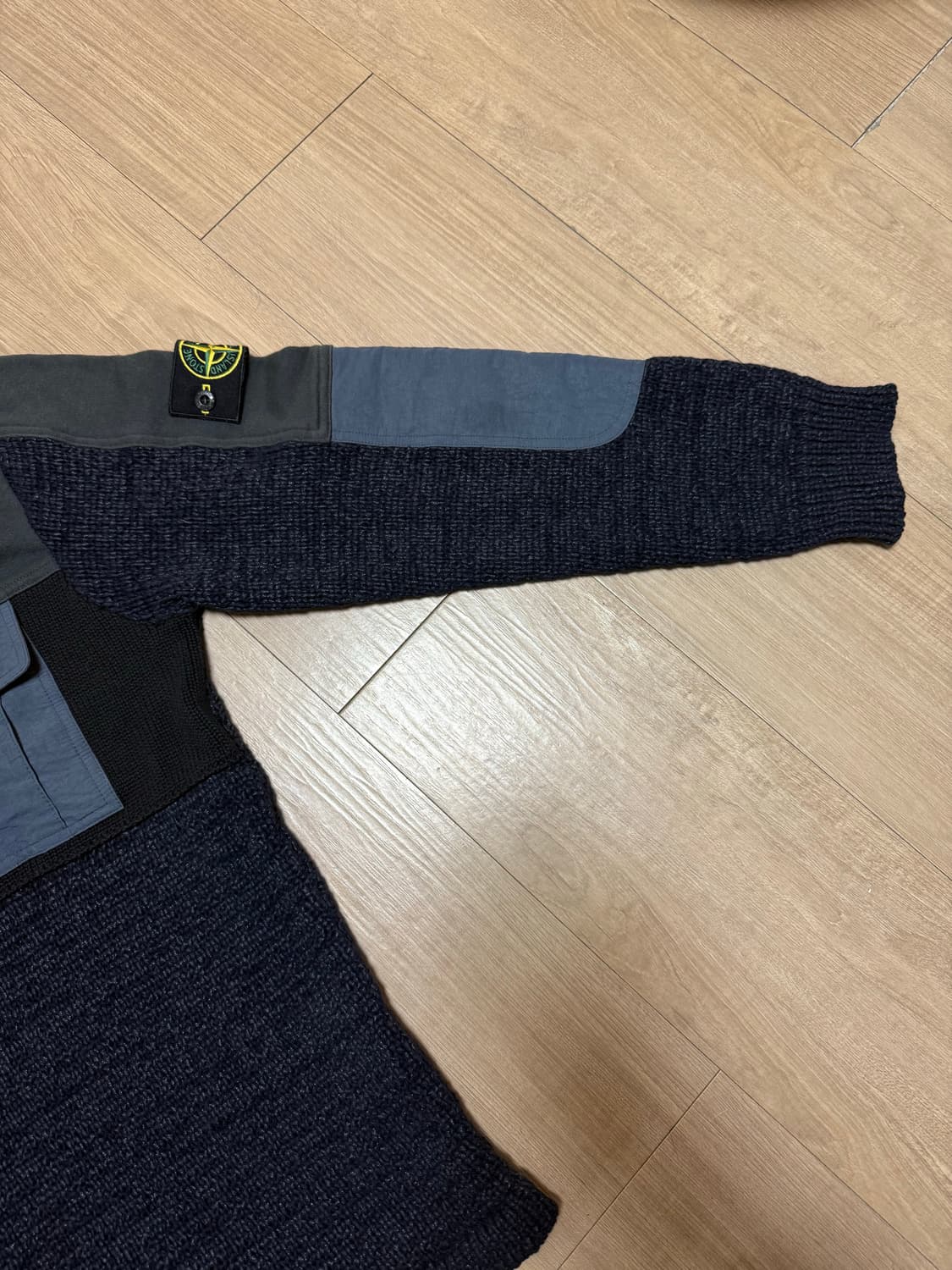 Stone Island 18FW Panelled Crewneck Knit 상품이미지2