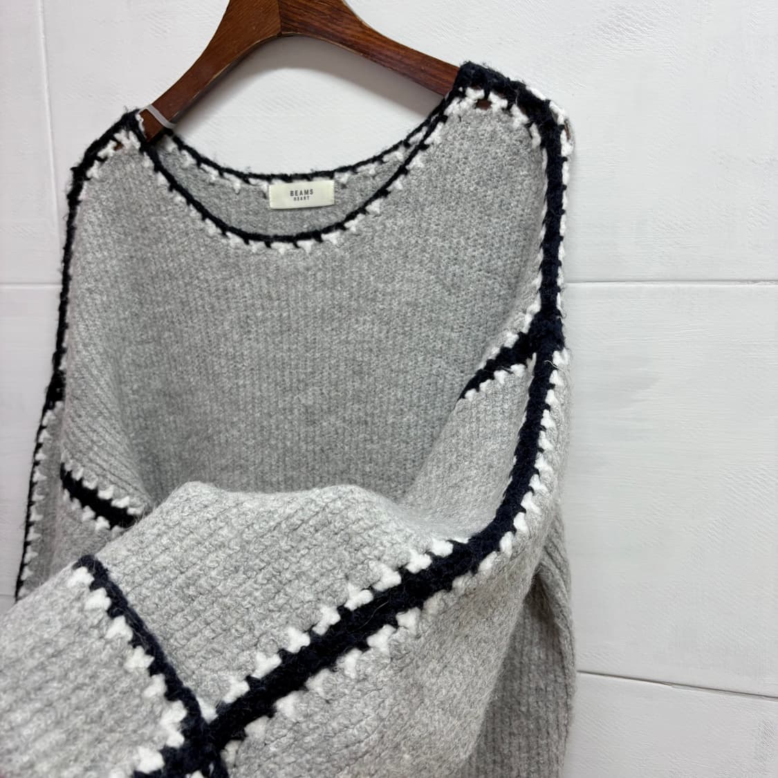 BEAMS HEART 빔즈 하트 루즈핏 그레이 니트  상품이미지3