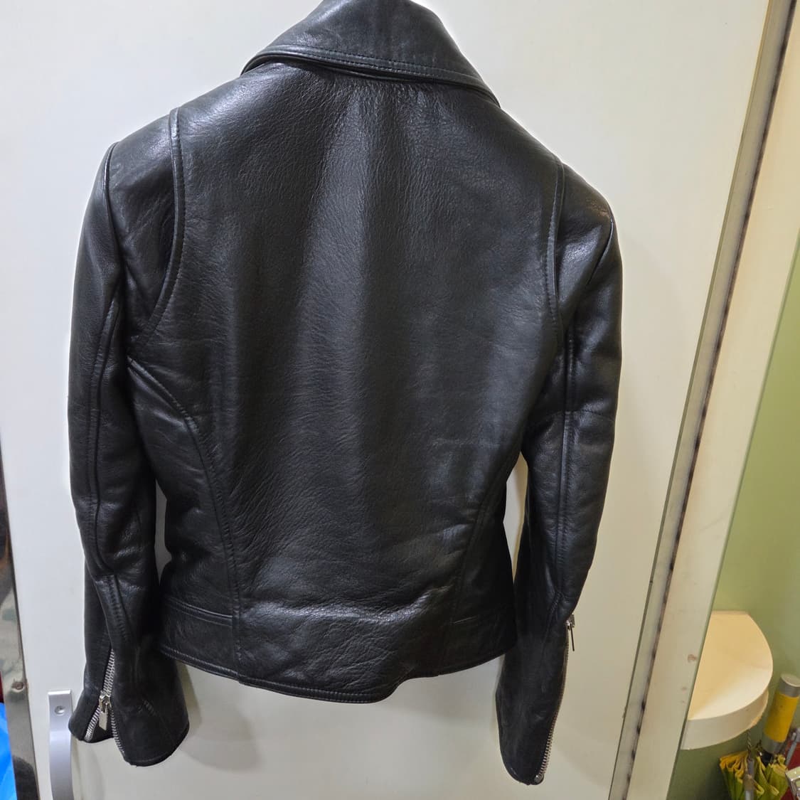 발렌시아가 크롭 라이더 자켓 상품이미지6