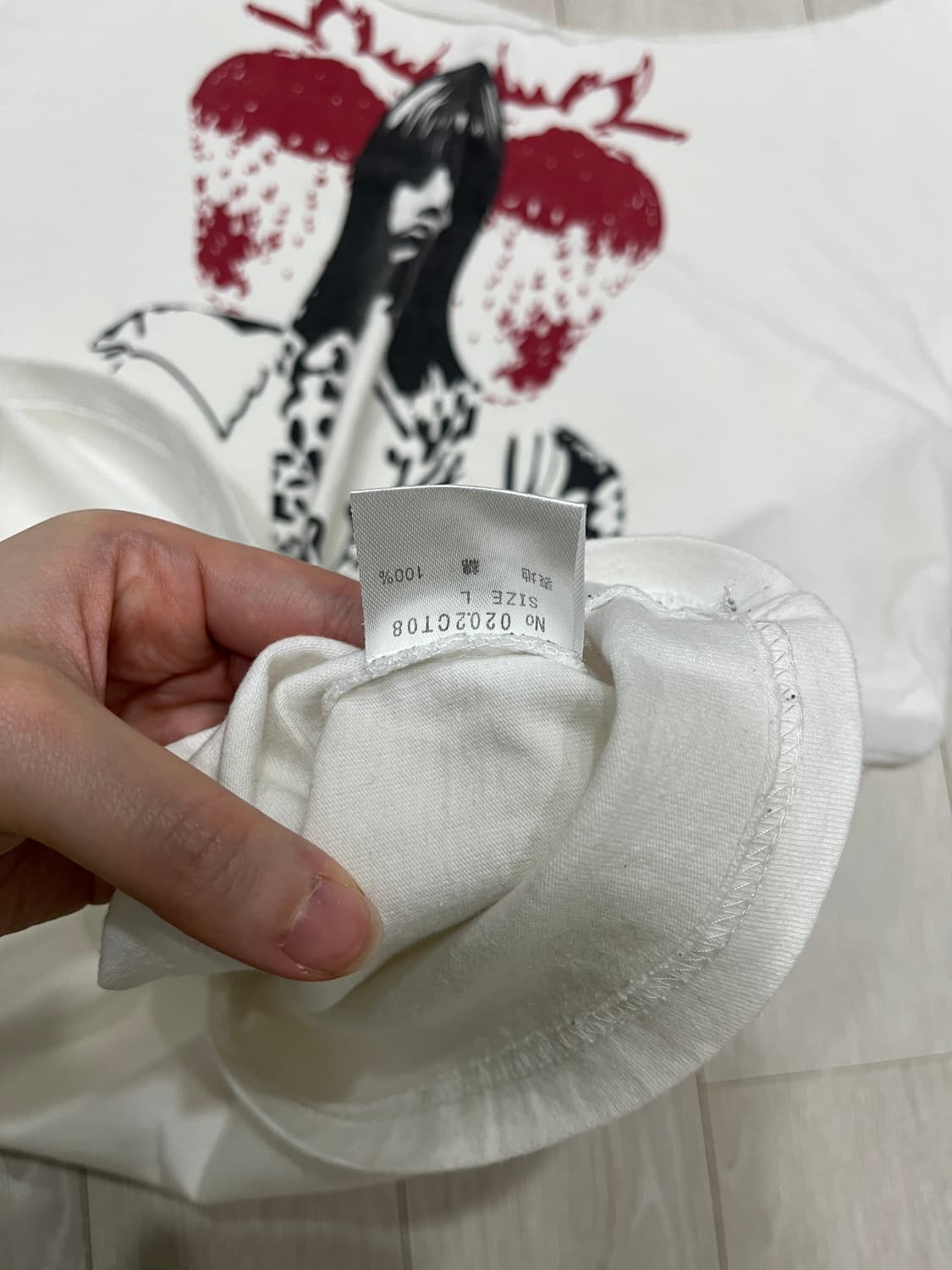 히스테릭 글래머 오프숄더 그래픽 티셔츠 상품이미지3