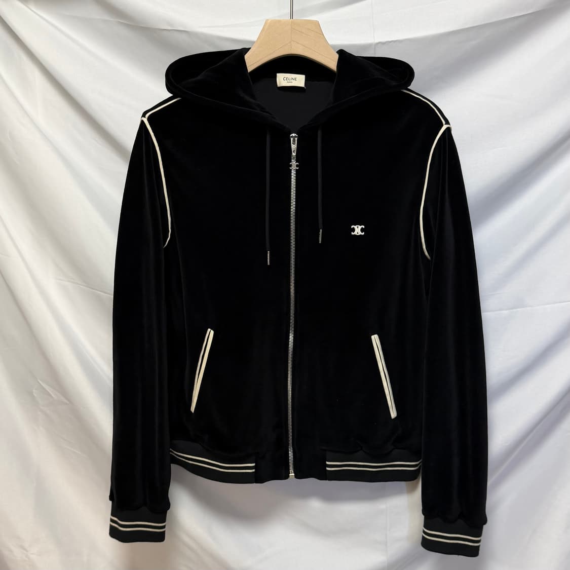 [S+급/S] 셀린느 트리오페 벨벳 후드 집업 블랙 상품이미지1