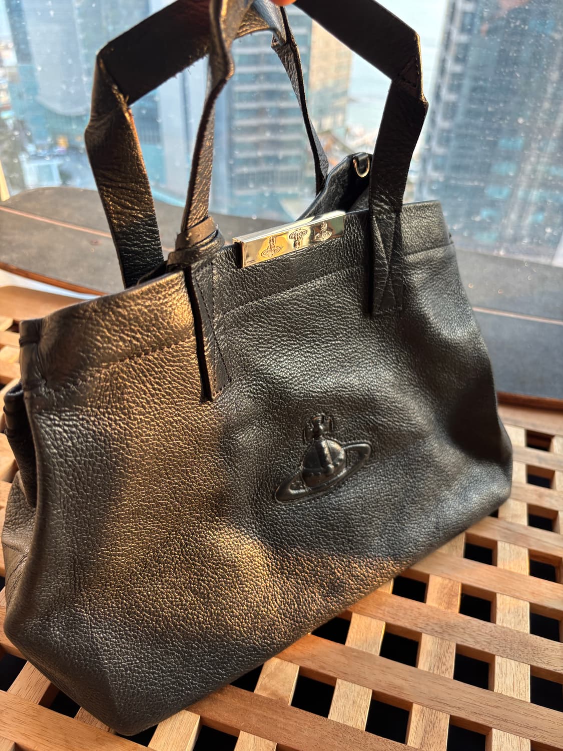 비비안웨스트우드 orb 숄더 빅백 상품이미지1