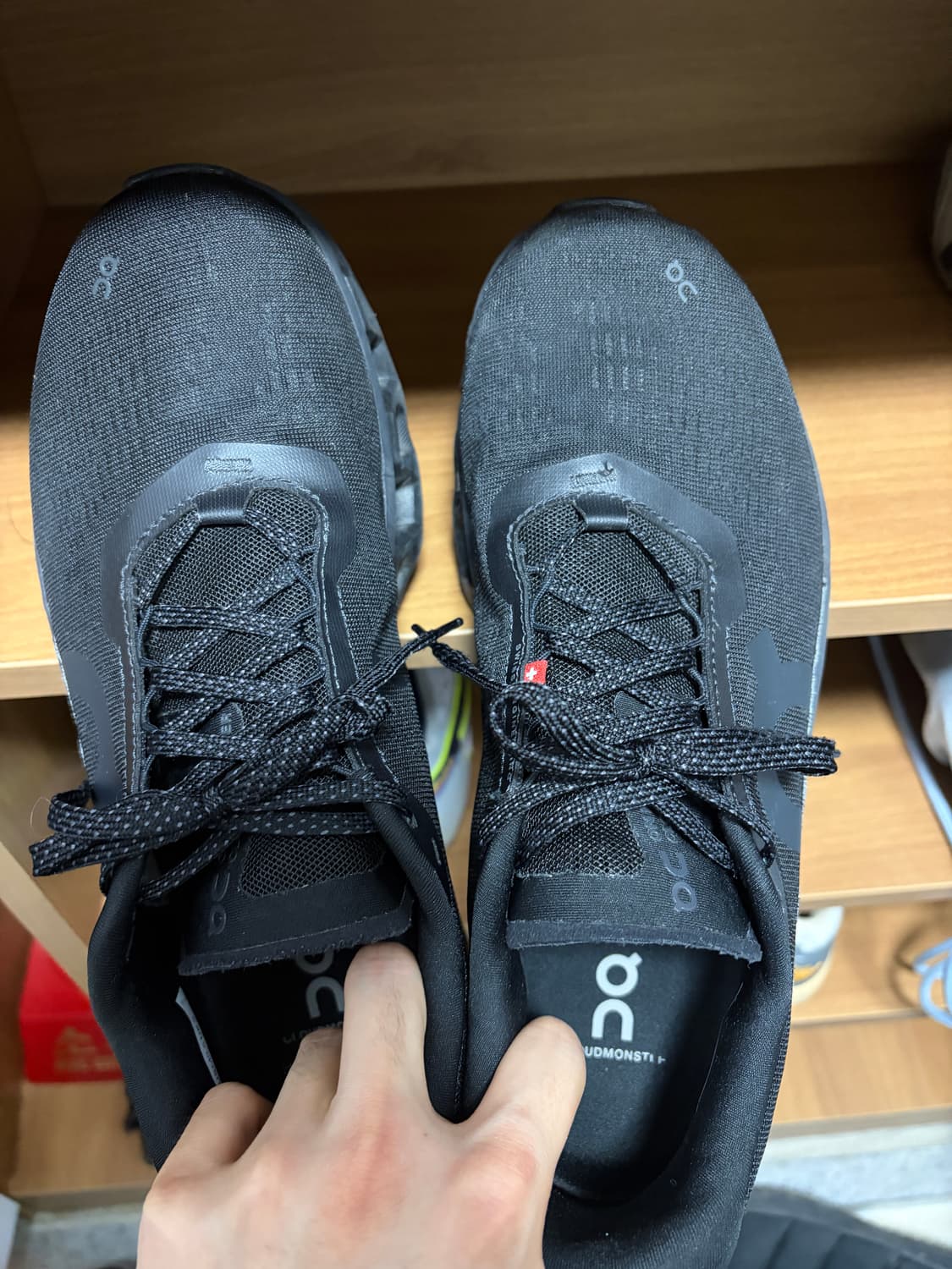 온러닝 클라우드몬스터2 블랙 상품이미지3