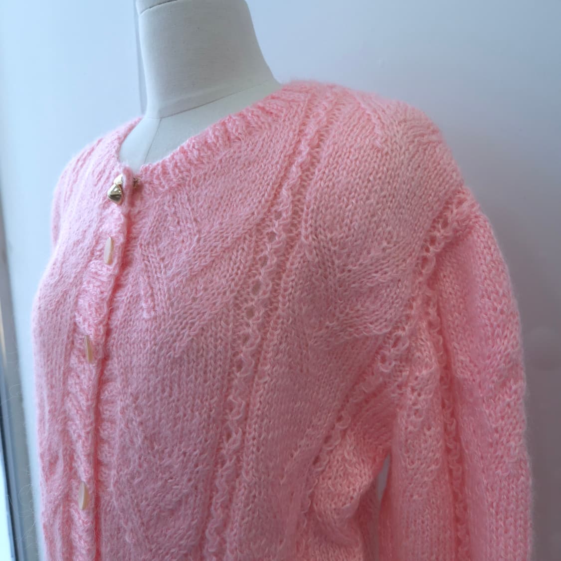 파스텔 핑크 헤어리 케이블 니트 가디건 상품이미지5