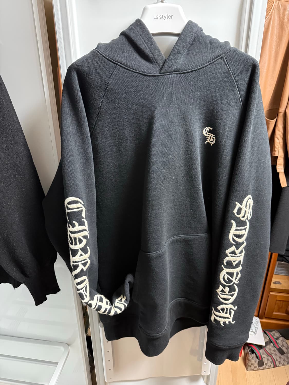 크롬하츠 기본 자수 후드 XL S급 판매합니다! 상품이미지1