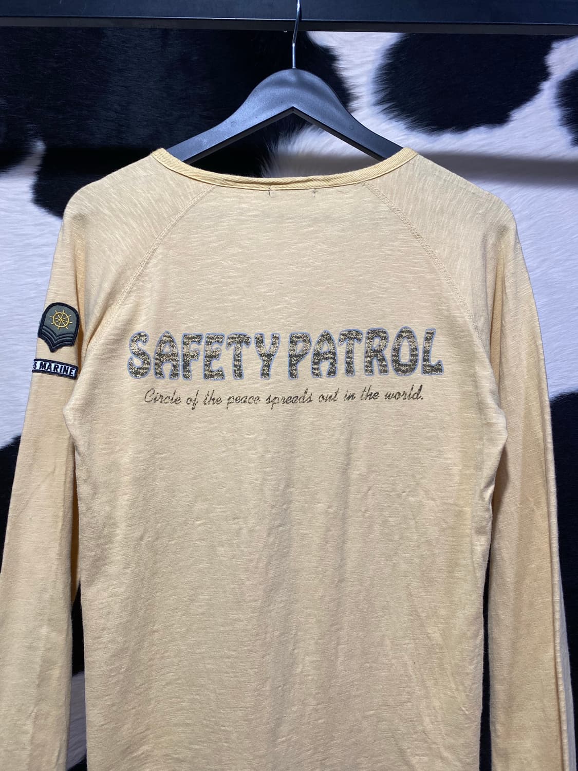 Underwraps 빈티지 레터링 브이넥 롱슬리브 상품이미지7