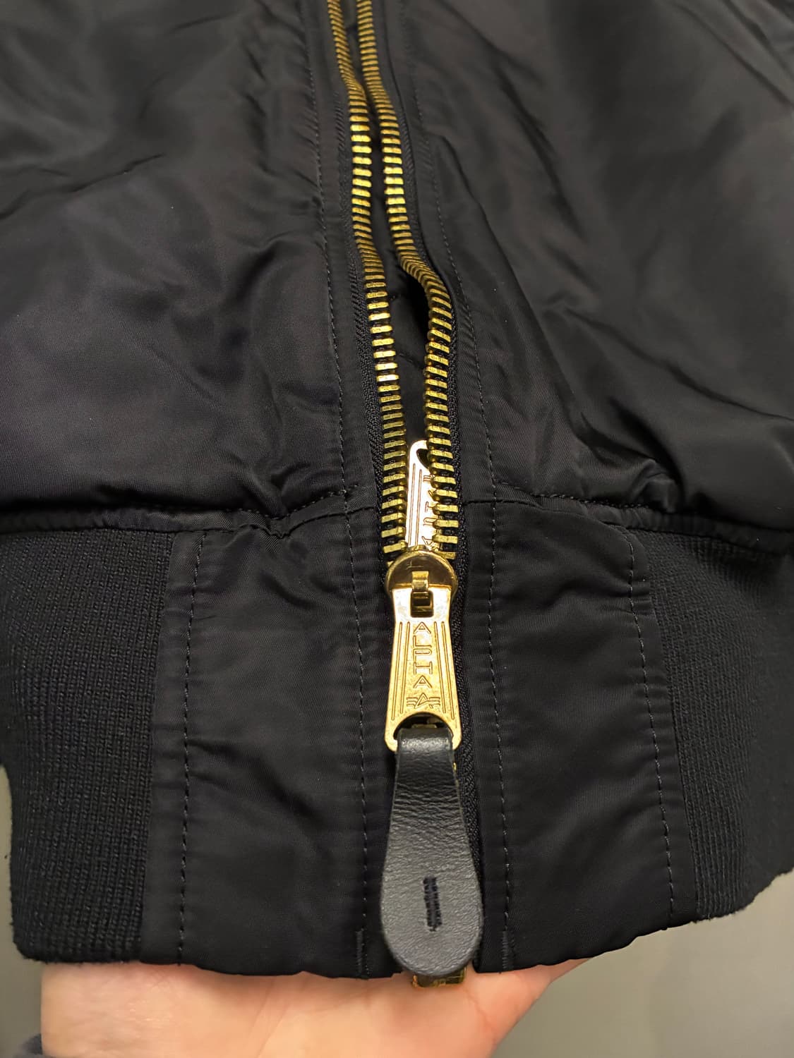 (L/105)알파인더스트리 ma-1 블랙 레귤러 플라이트 항공점퍼 마원 상품이미지8