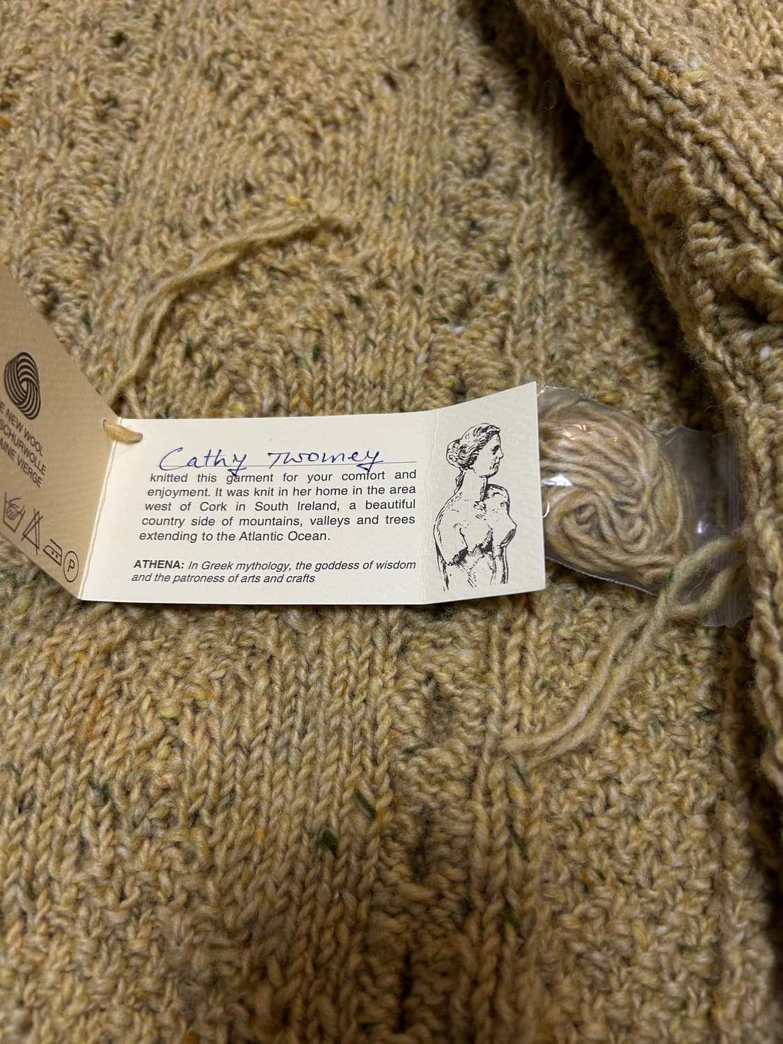 Athena Designs 스웨터 상품이미지2