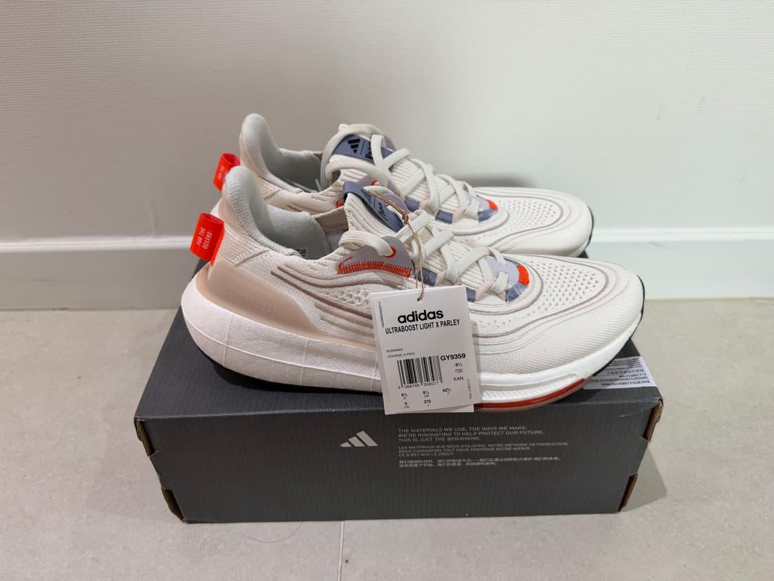 아디다스 x 팔리 울트라부스트 라이트  270 새상품 상품이미지2