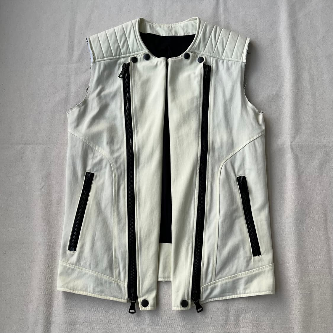 발망 파리 퀄티드 숄더 바이커 지퍼 베스트 상품이미지1