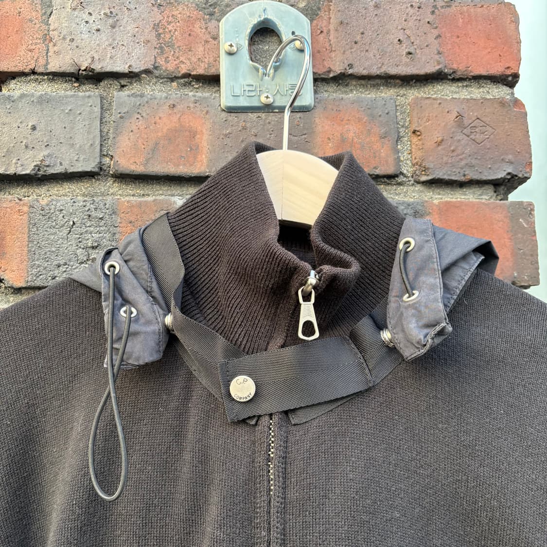 씨피컴퍼니 탈부착 후드 니트 집업 자켓 상품이미지7