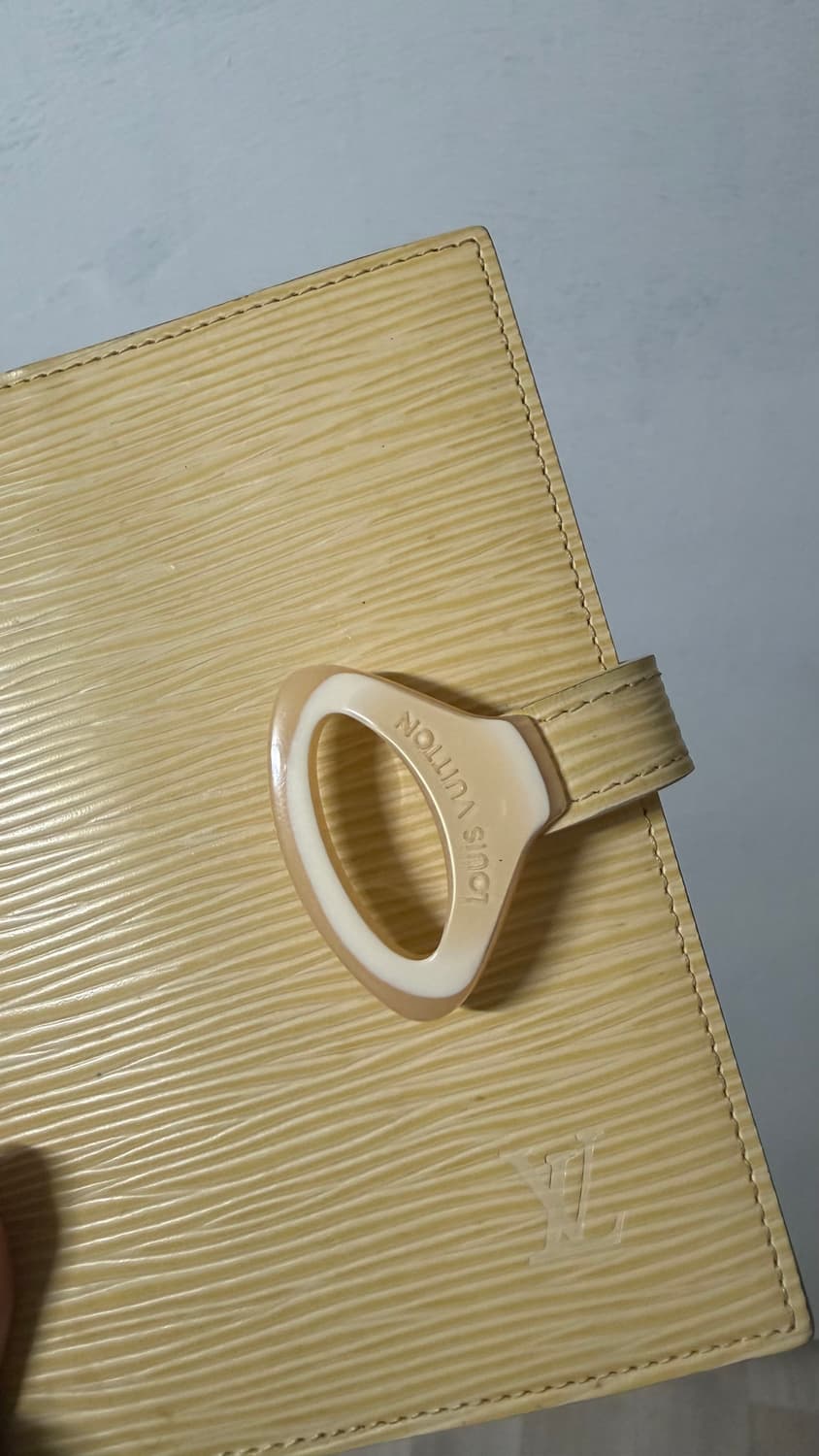 LOUIS VUITTON YELLOW EPI AGENDA COVER PM 상품이미지2