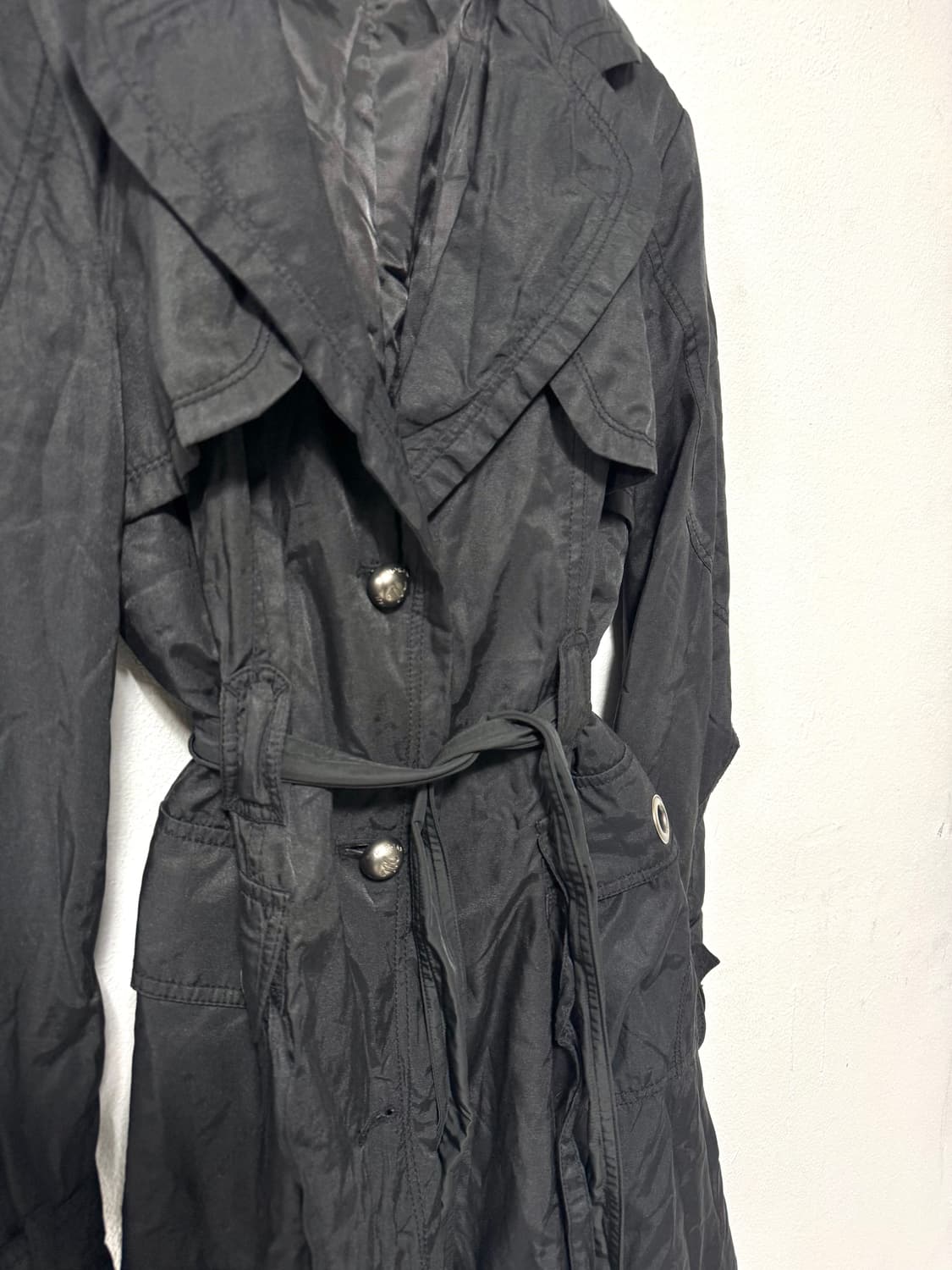 Black belted trench coat 상품이미지3