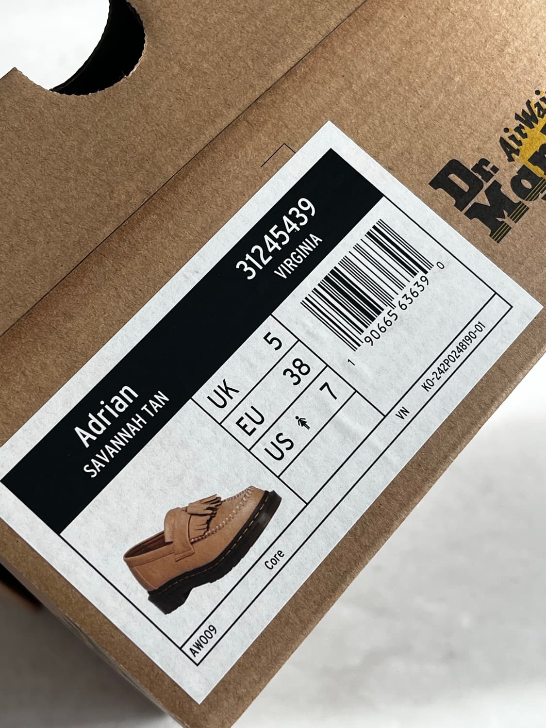 닥터마틴 아드리안 버지니아 사바나 탄 240 상품이미지2