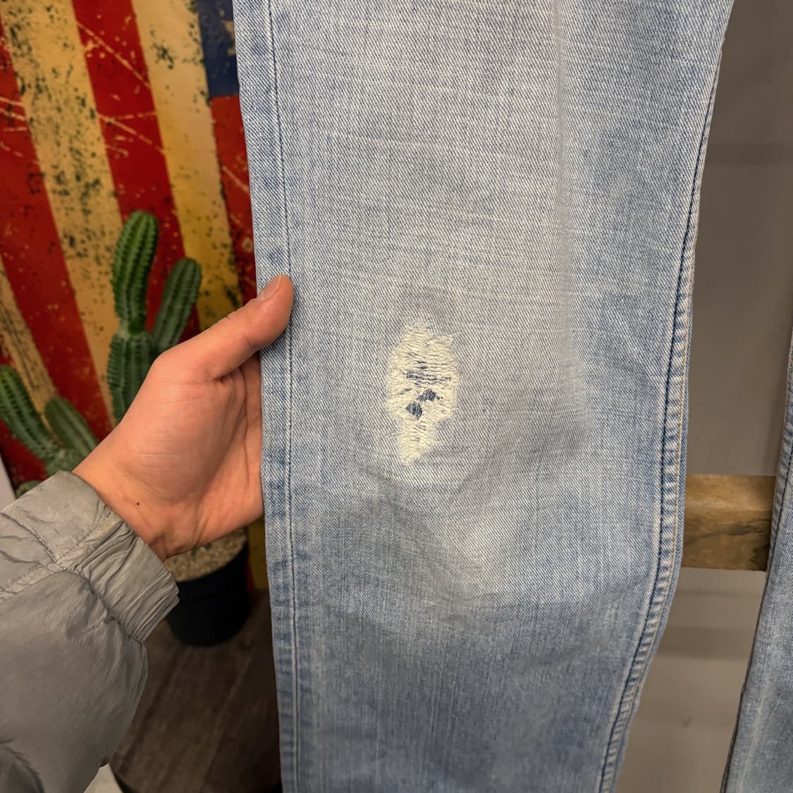 00s 리바이스 연청 라이트블루 데미지 워싱 데님팬츠 N386 상품이미지5