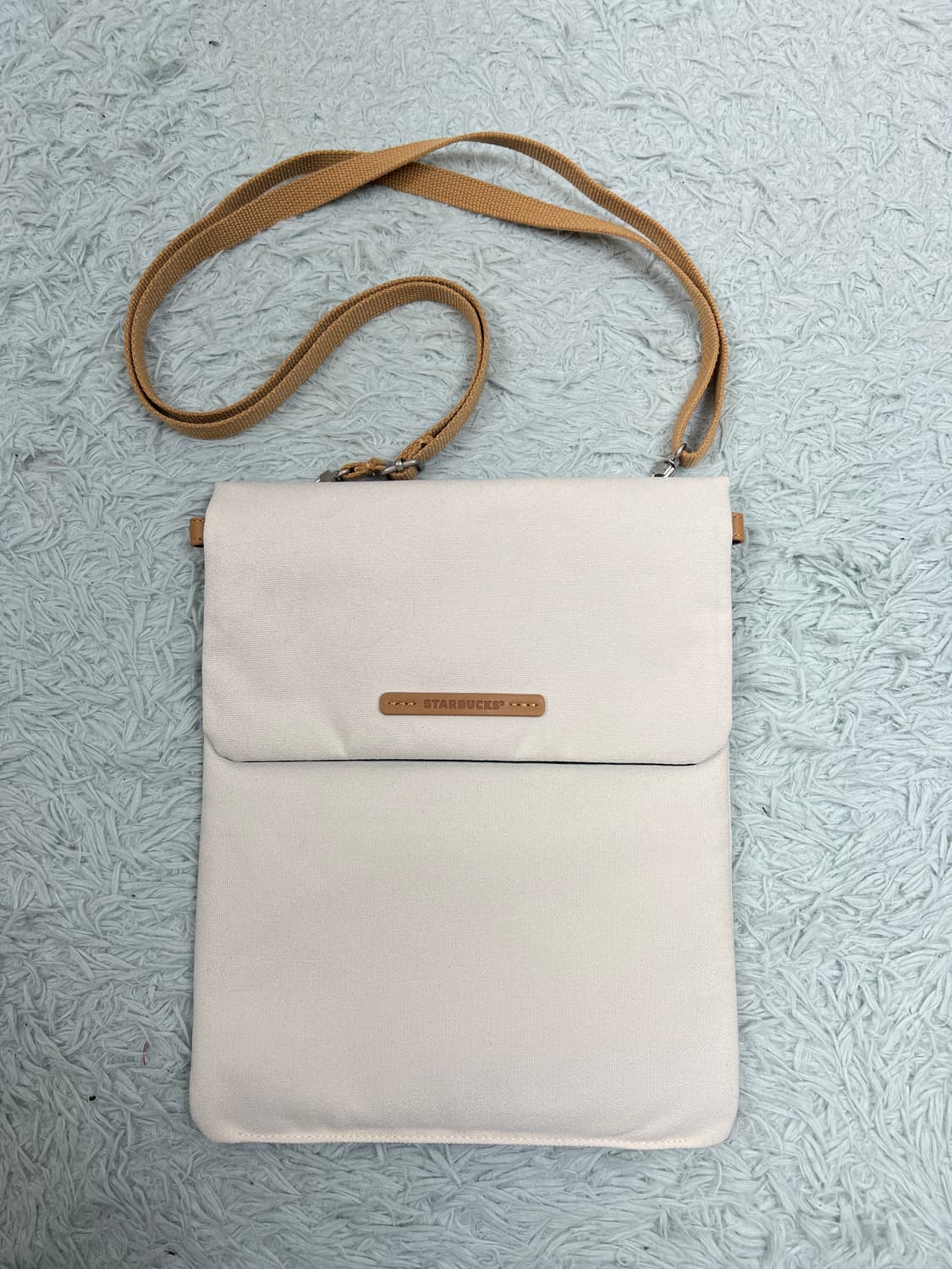 스타벅스 x RAWROW 콜라보 폴더블 크로스백 상품이미지2