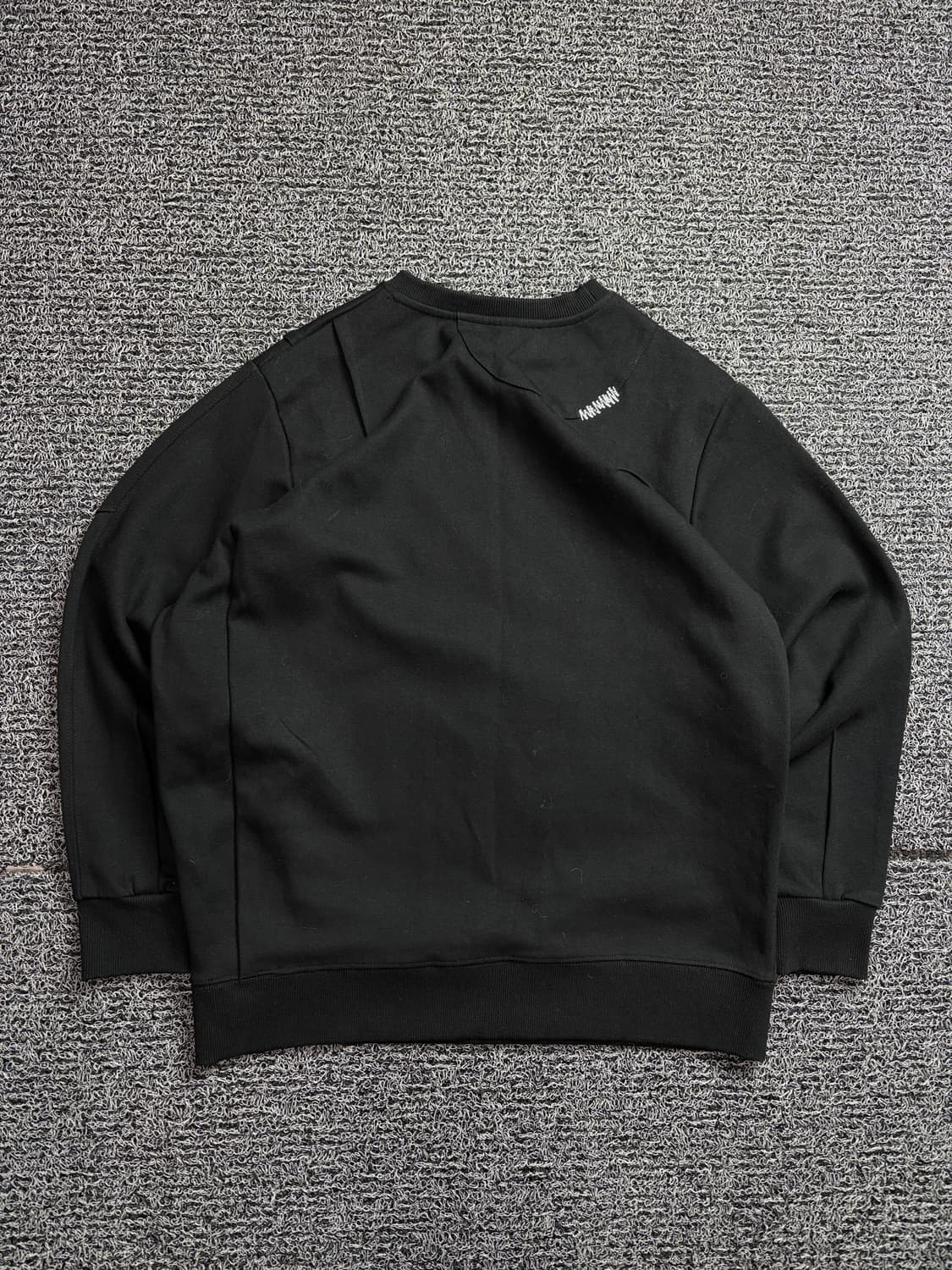 아더에러 헤비코튼 크루넥 스웻 셔츠 블랙 2170 상품이미지4