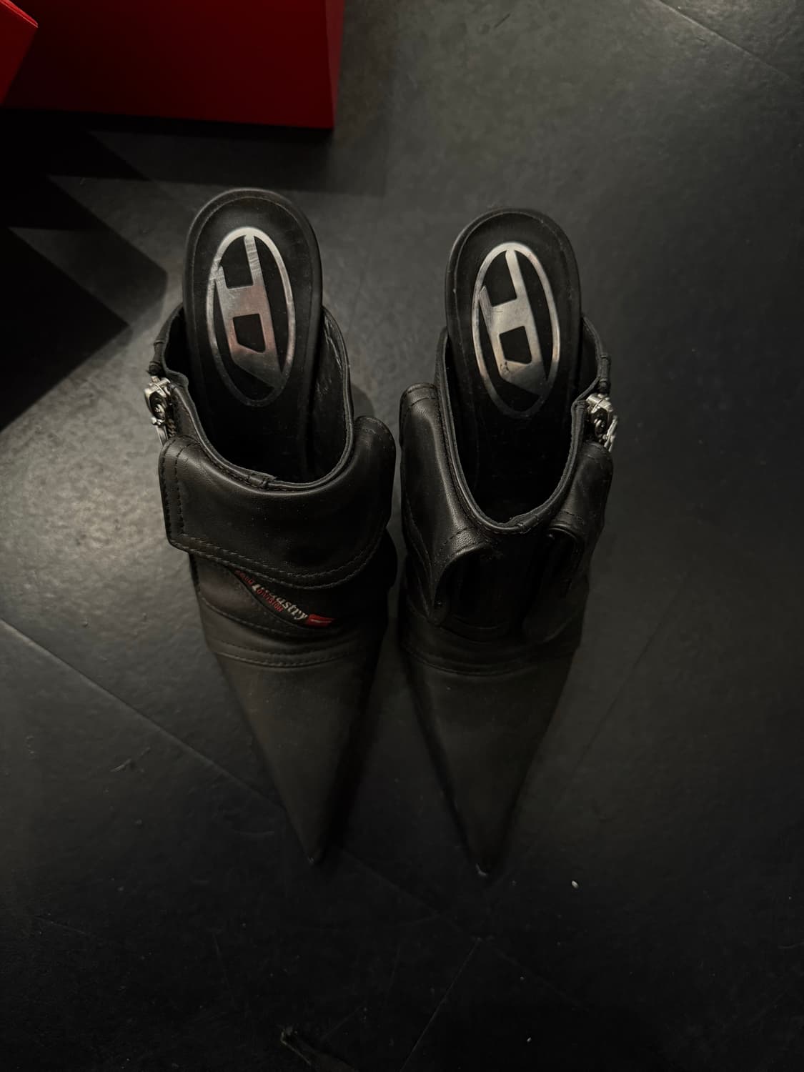 Diesel D-Logo Zip Heeled Mule 상품이미지4