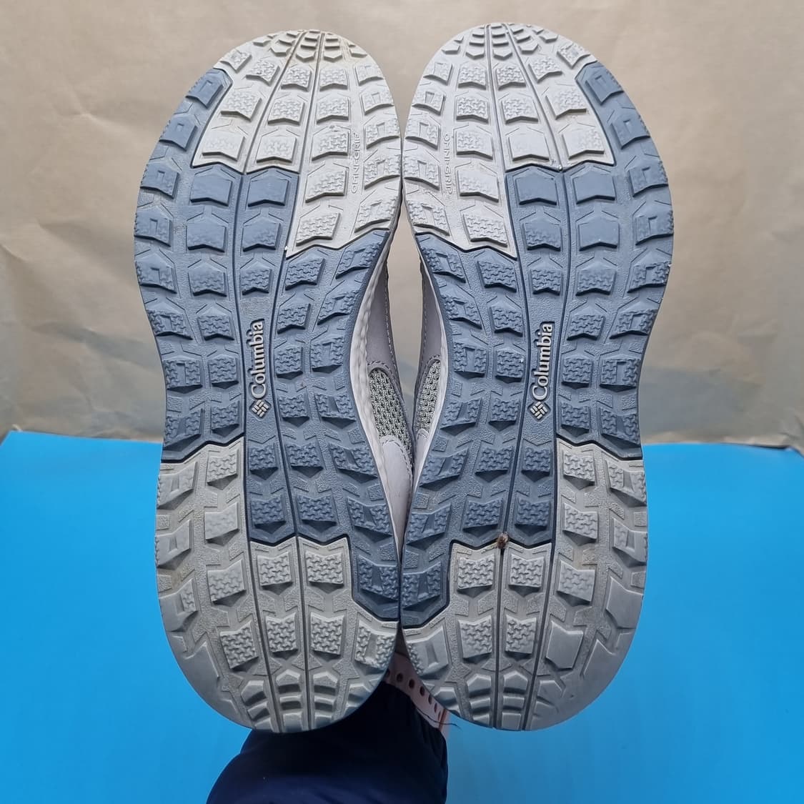 컬럼비아 시프트. 로우 트레킹화245. 상품이미지3