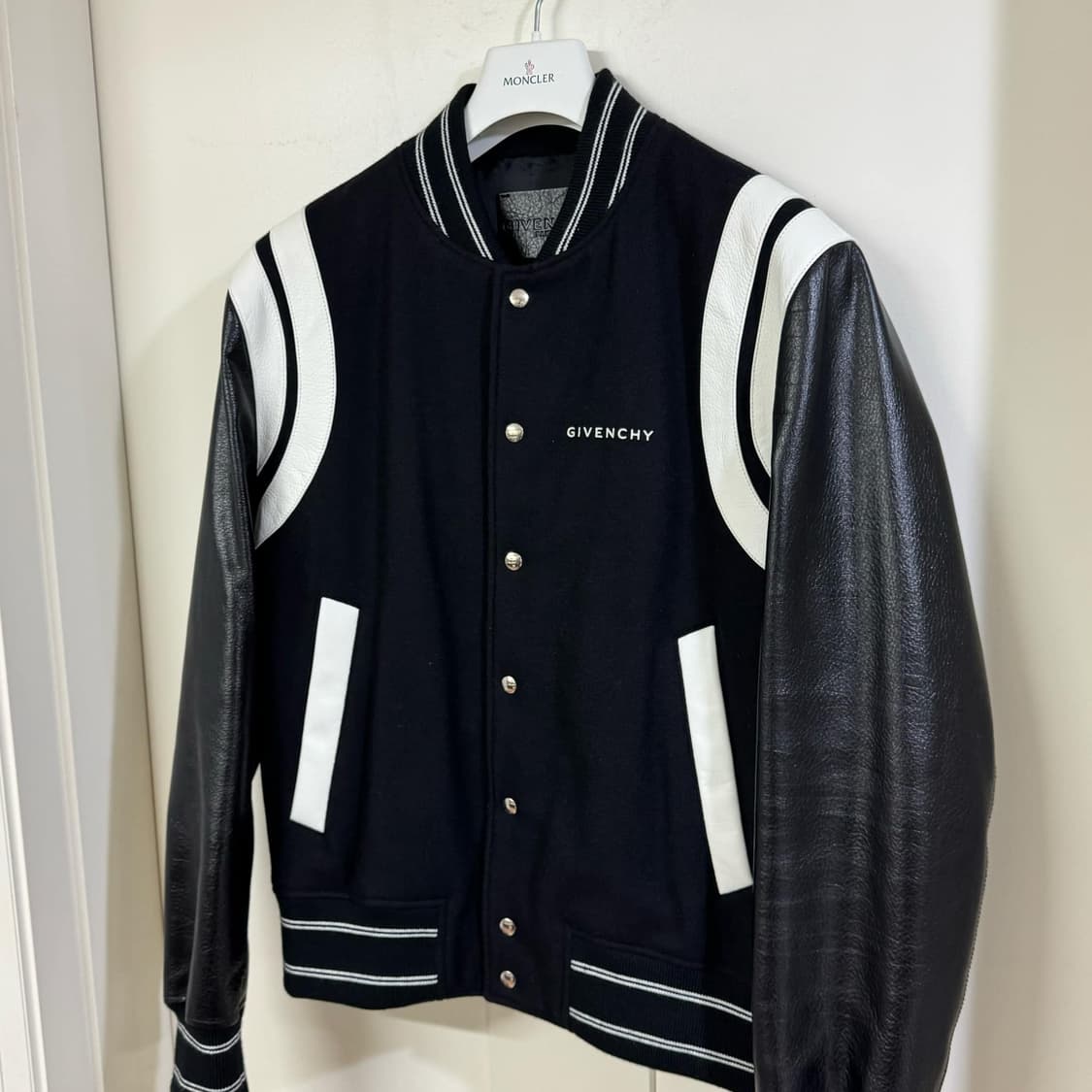 지방시 울 레더 스플릿 봄버 자켓 상품이미지3