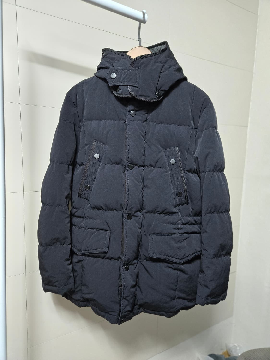 CP 컴퍼니 고글 패딩 블랙 국내 100 상품이미지2