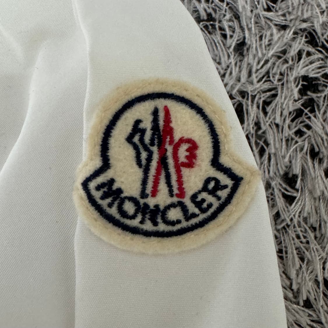 몽클레어 베티에 자켓 2 상품이미지4