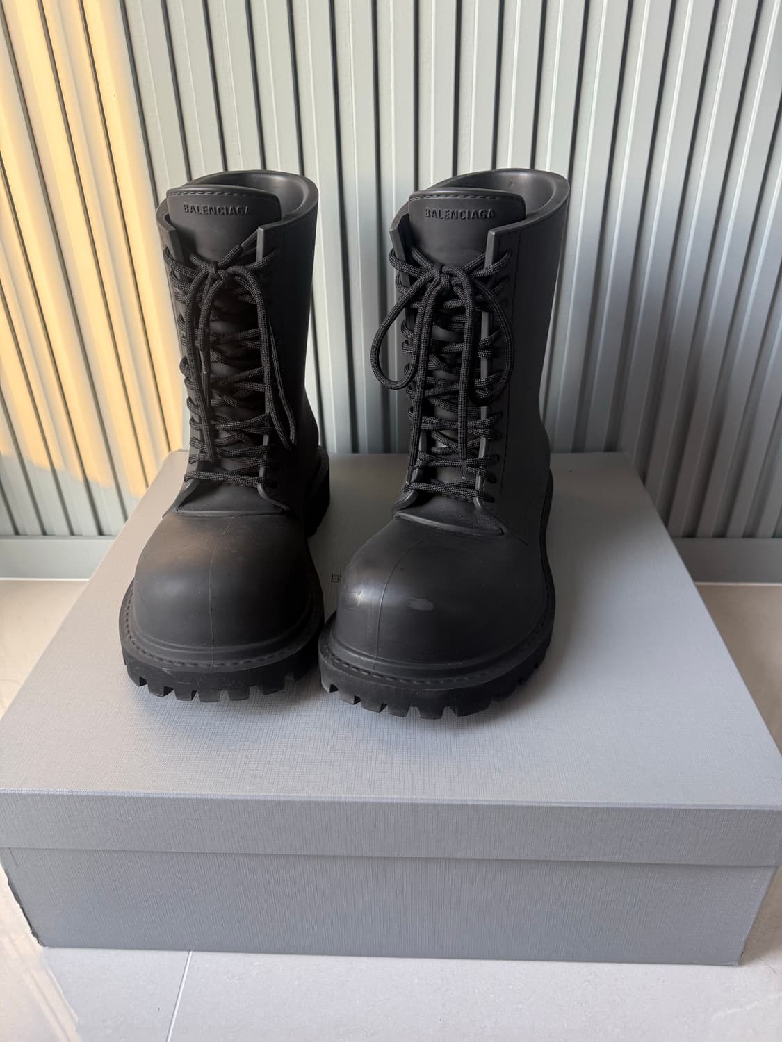 발렌시아가 스테로이드 부츠 44사이즈  상품이미지4