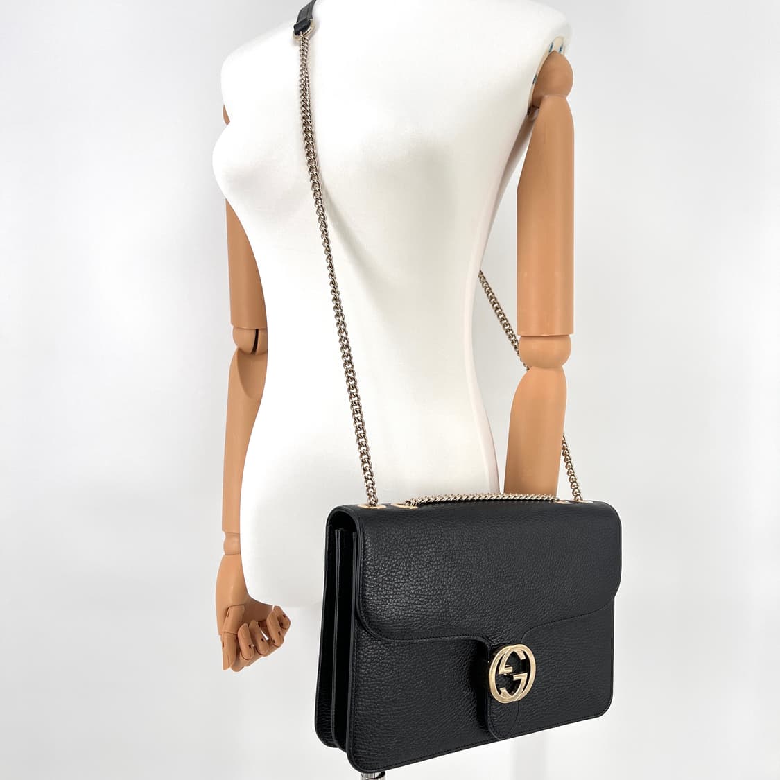 구찌 인터로킹 GG 체인 숄더백 블랙 (510303) 상품이미지10