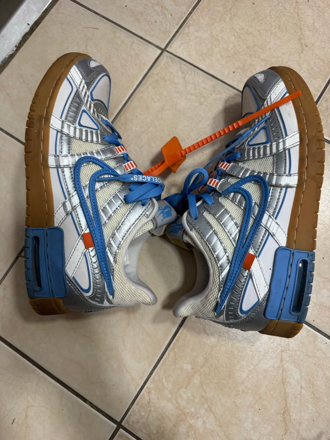 나이키 에어 러버 덩크 X 오프 화이트 상품이미지3