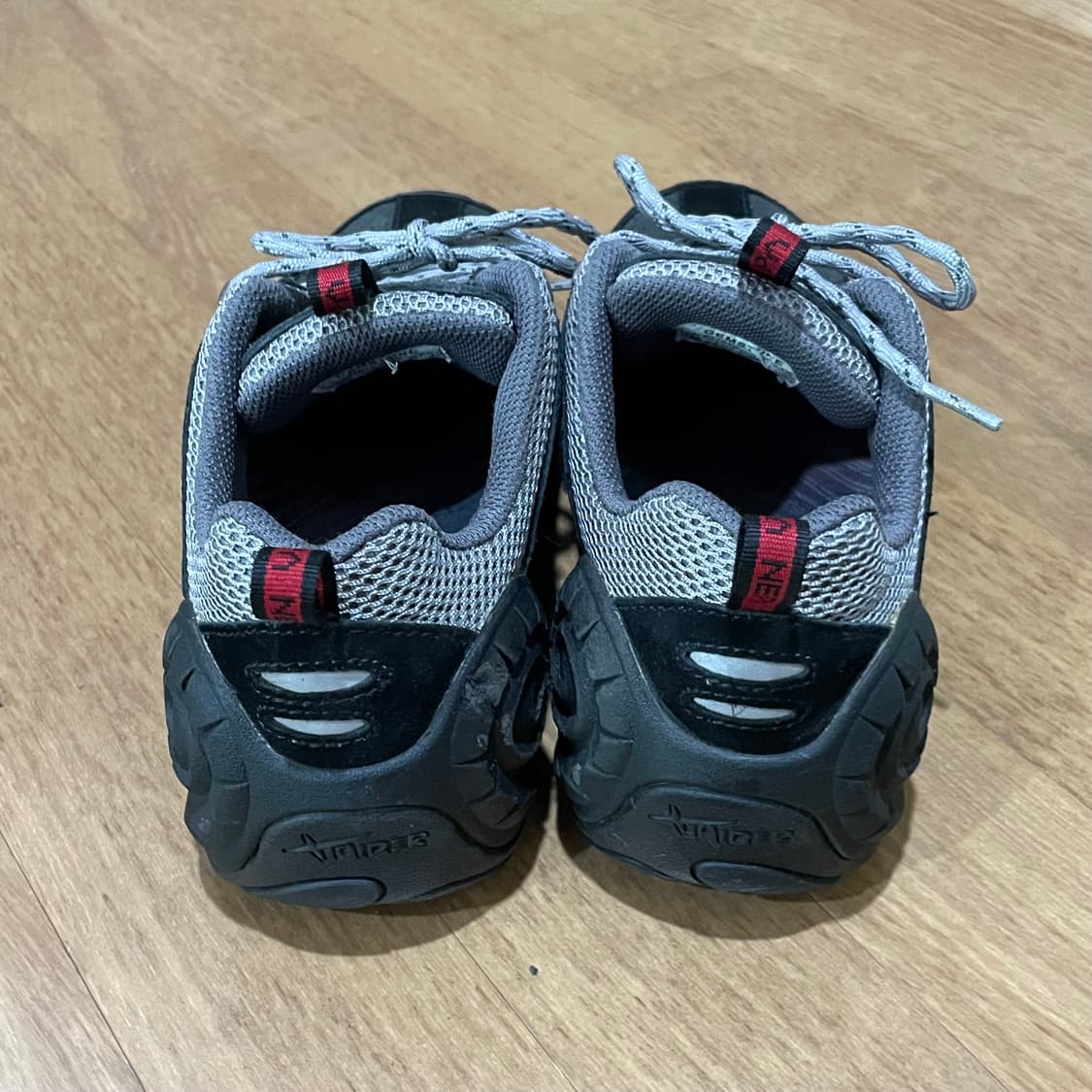 아디다스 하든 Vol. 6 올블랙 농구화 265-270 상품이미지4