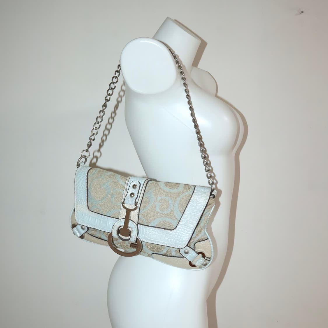 Guess 00s mint fairy chain bag 상품이미지6