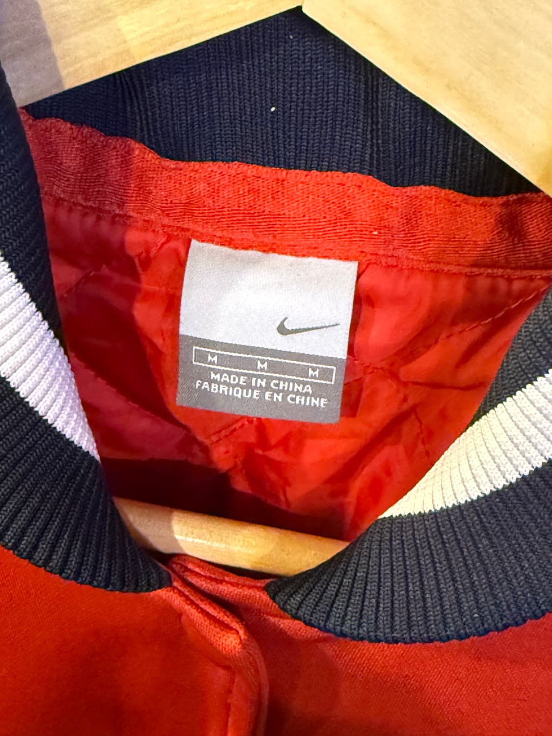 나이키 레드 바시티 자켓 상품이미지2