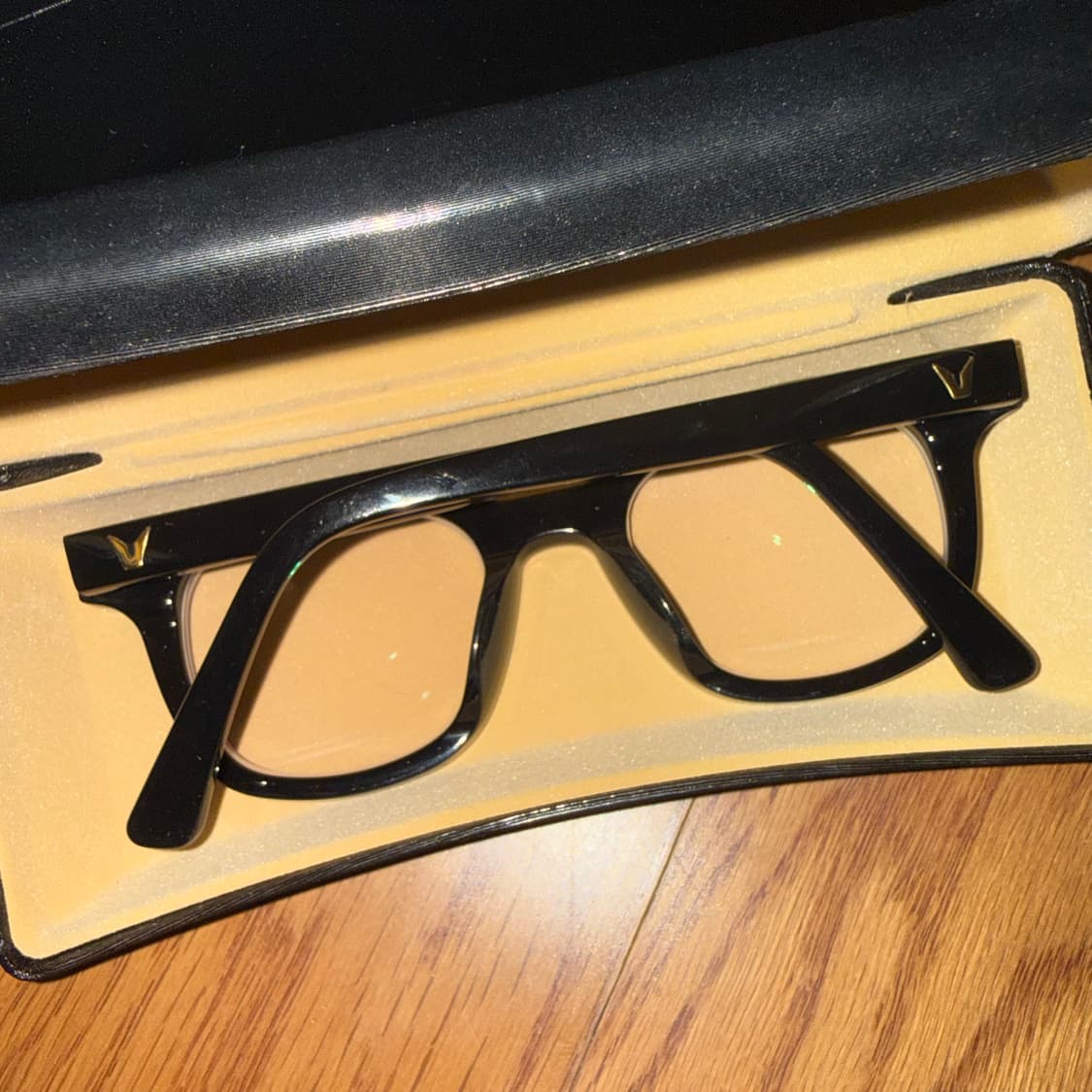 젠틀몬스터 Southside 사우스사이드 구형 풀박스+선글라스 클립 상품이미지2