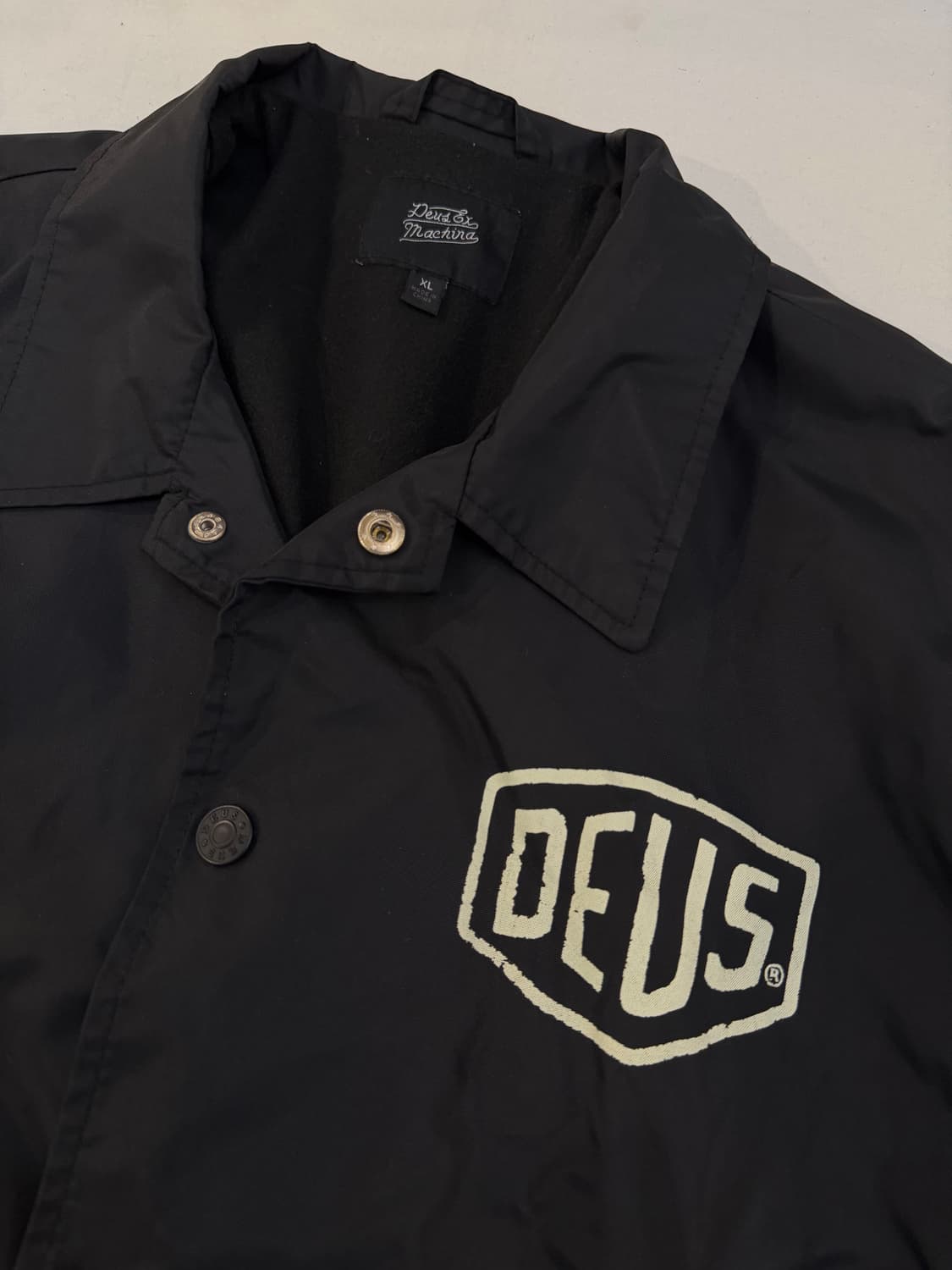 데우스 엑스 마키나 도쿄 아사쿠사 코치자켓 블랙 상품이미지3