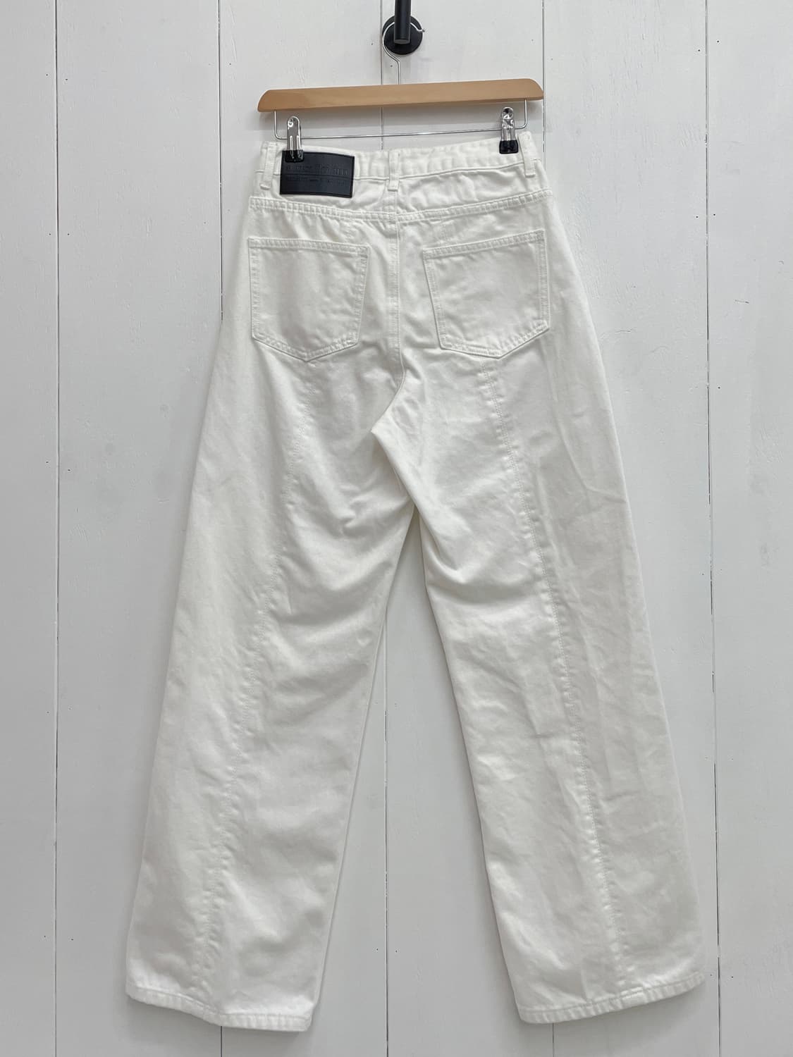 e.um.ki.im 미니멀 와이드 화이트 팬츠 상품이미지8