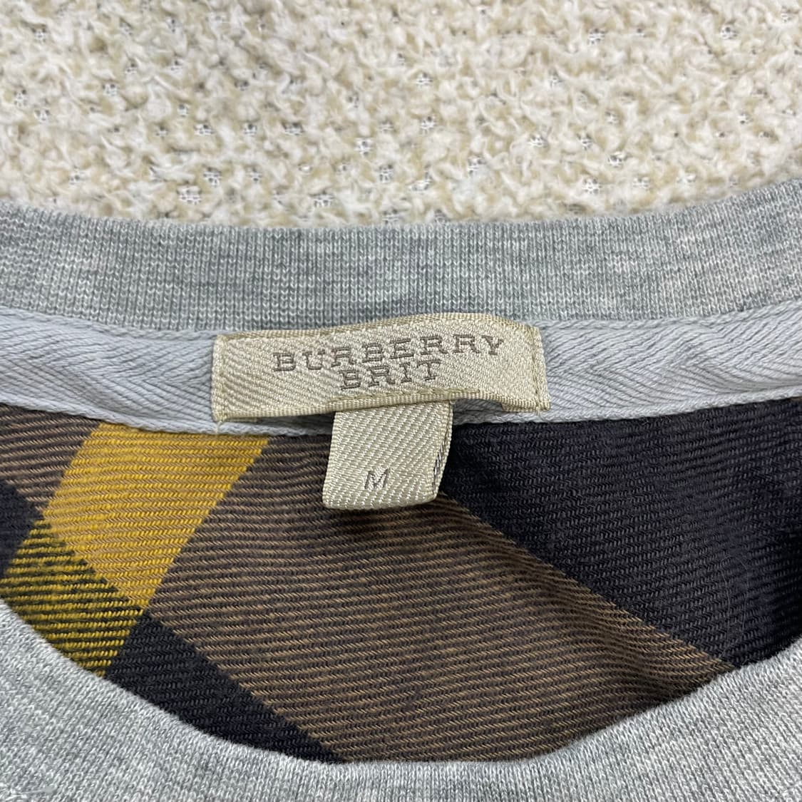 버버리 Burberry brit 아카이브 기사 자수 로고 맨투맨 그레이 상품이미지3