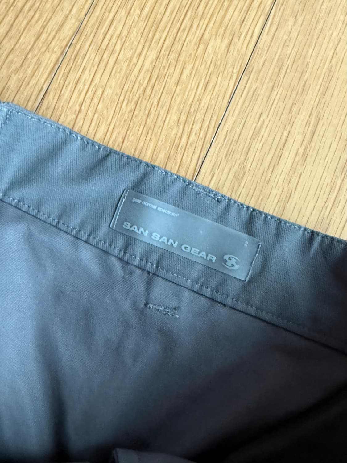 산산기어 지퍼 팬츠 차콜 상품이미지3