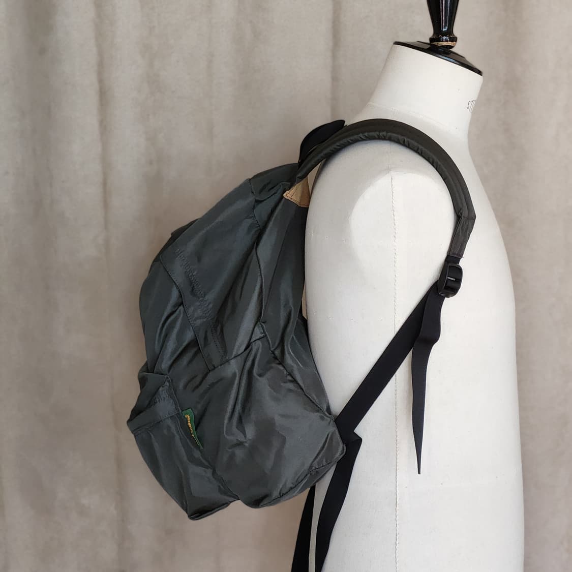 Herve Chapelier 프랑스 에르베 샤플리에 나일론 데이팩 올리브 상품이미지3