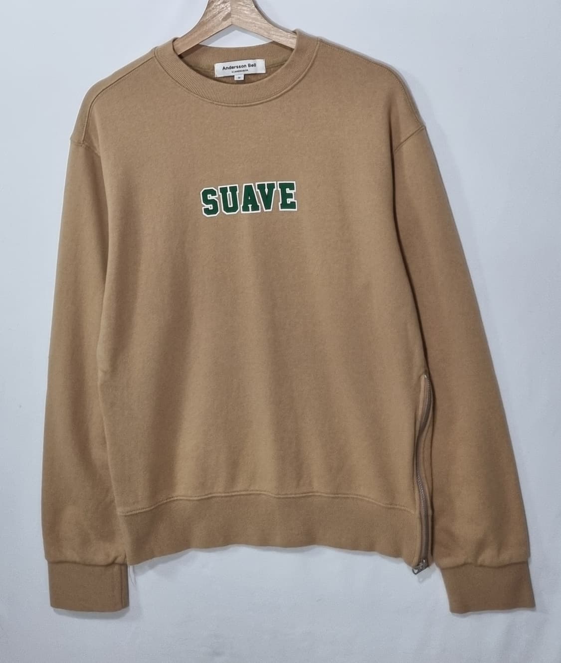 S ) 앤더슨벨 다크베이지 맨투맨 상품이미지1