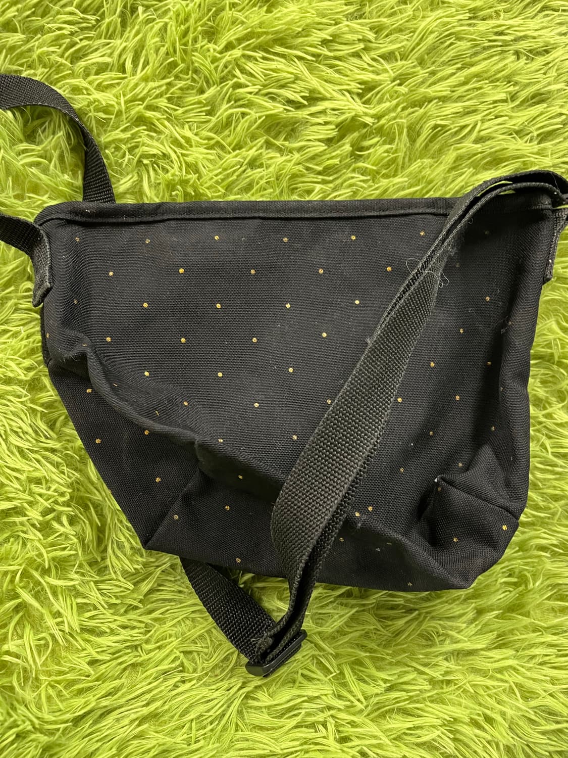 빈티지 블랙 도트 메신저백 상품이미지3