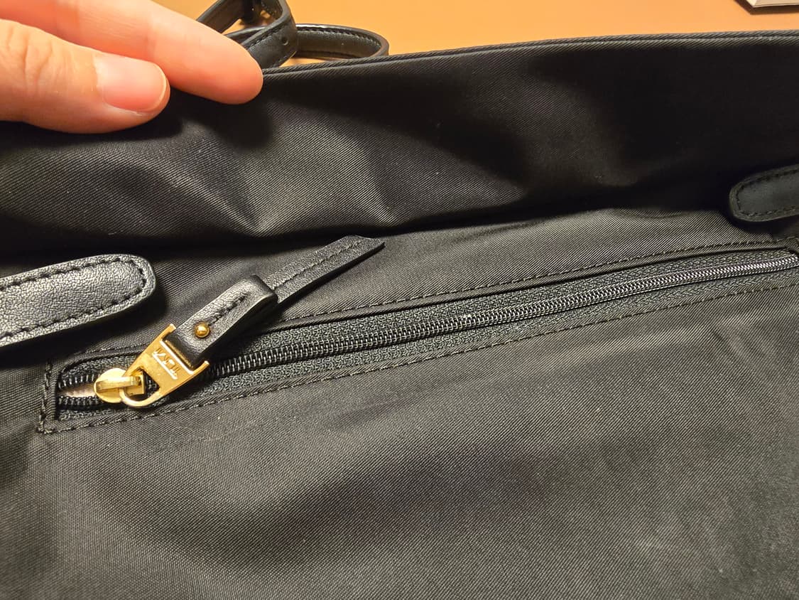 투미 3칸 크로스백 상품이미지6