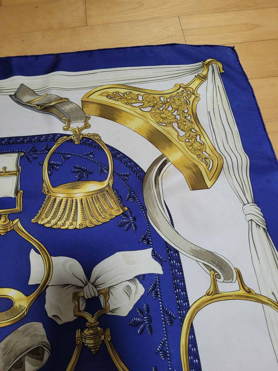 정품 에르메스 까레 실크 스카프 상품이미지7