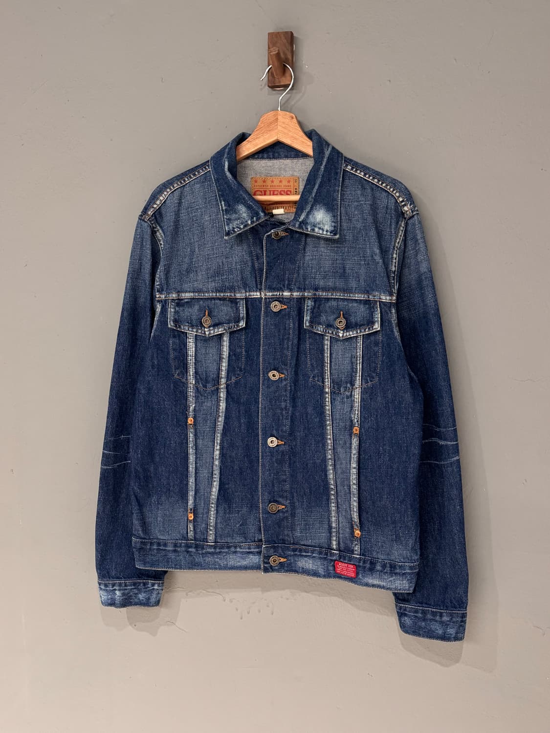 게스 USA 워시드 데님 트러커자켓  상품이미지1